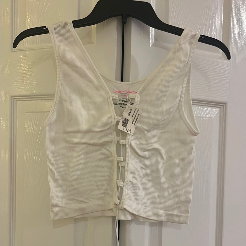 Suzette Collection White Sleeveless Fitted Tank Top